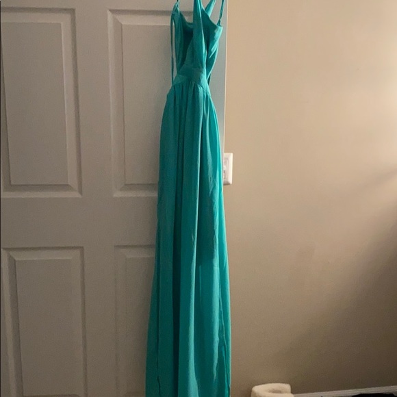 Dresses & Skirts - This dress is true to its color. Size L/Large.